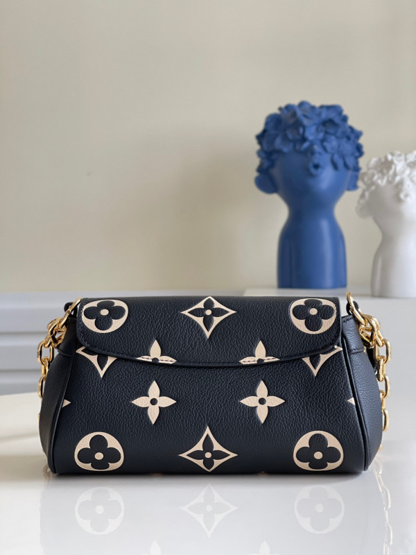 l**is V*t*n favorite