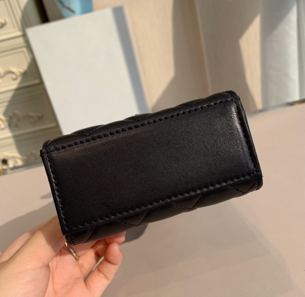 CL PHONE HOLDER WITH CHAIN