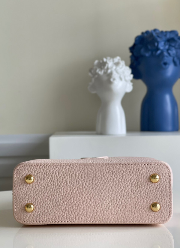 l**is V*t*n capucines mini