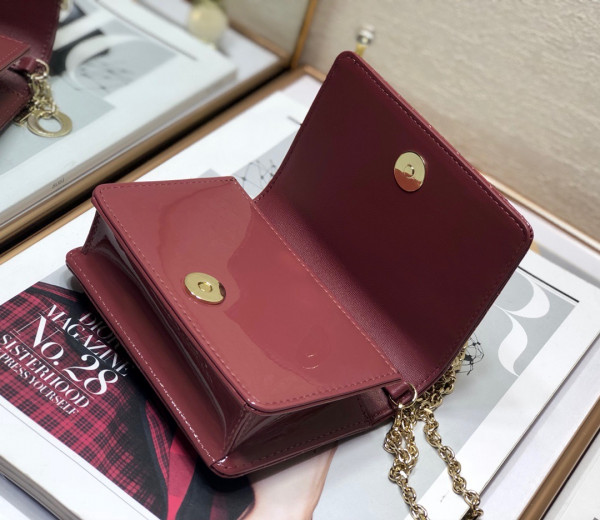 lady D*or nano pouch