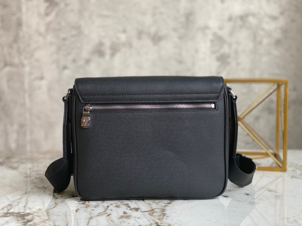 l**is V*t*n district pm