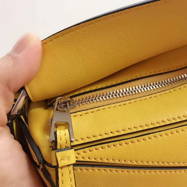 LOEWE MINI PUZZLE BAG