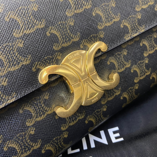 Ce**e chain bag triomphe