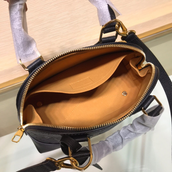 l**is V*t*n neo exclusive prelaunch - neo alma bb