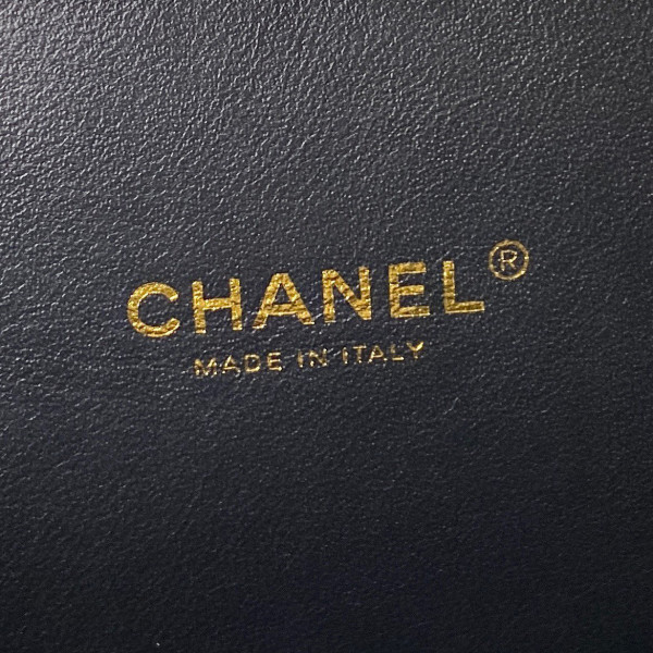 CL VANITY CASE