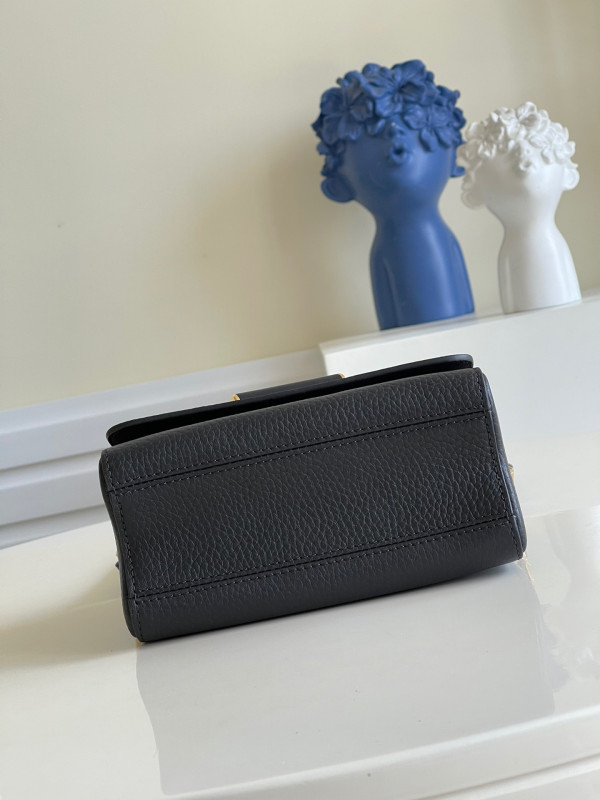 l**is V*t*n twist pm