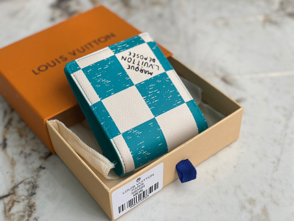 l**is V*t*n multiple wallet