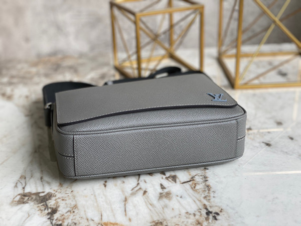 l**is V*t*n district pm