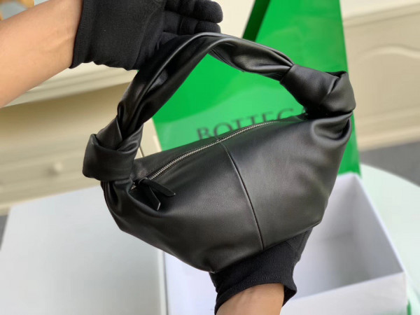 Bo*te*ga ve*ne*ta mini double knot