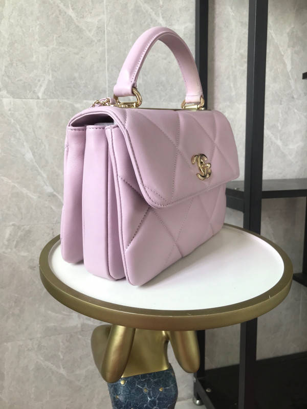 CL FLAP BAG WITH TOP HANDLE