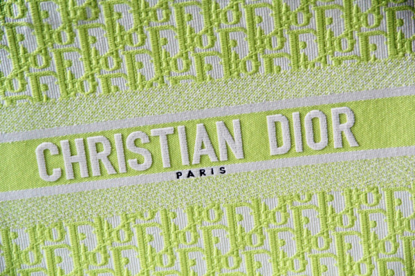 medium D*or book tote