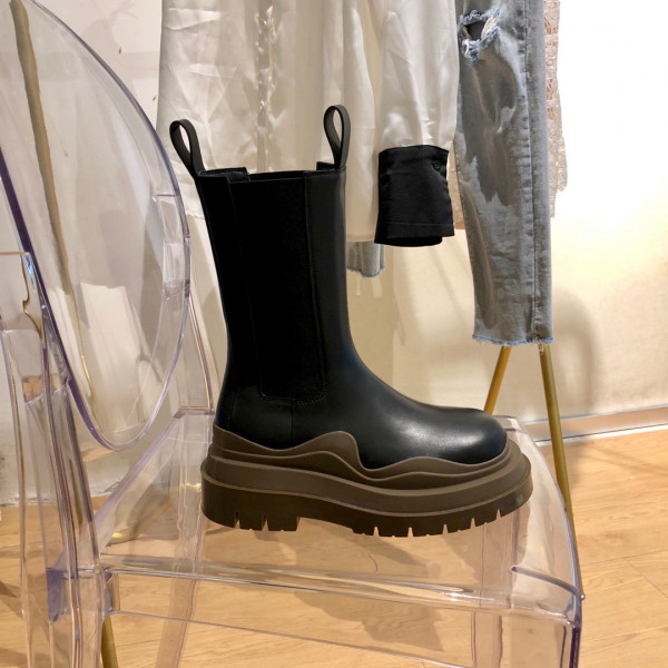 Bo*te*ga ve*ne*ta tire