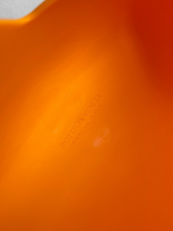 Bo*te*ga ve*ne*ta punch