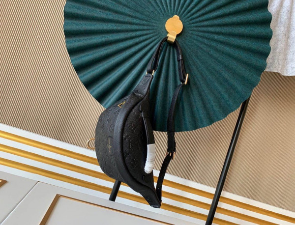 l**is V*t*n monogram empreinte bumbag - digital exclusive prelaunch