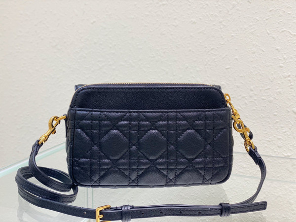 D*or caro pouch with chain