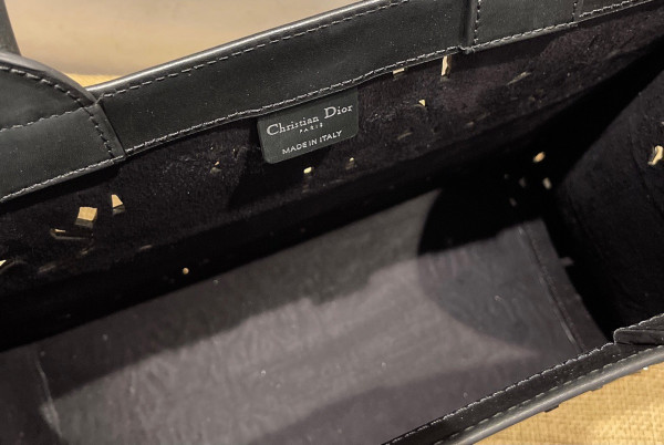 D*or D*oramour D*or book tote