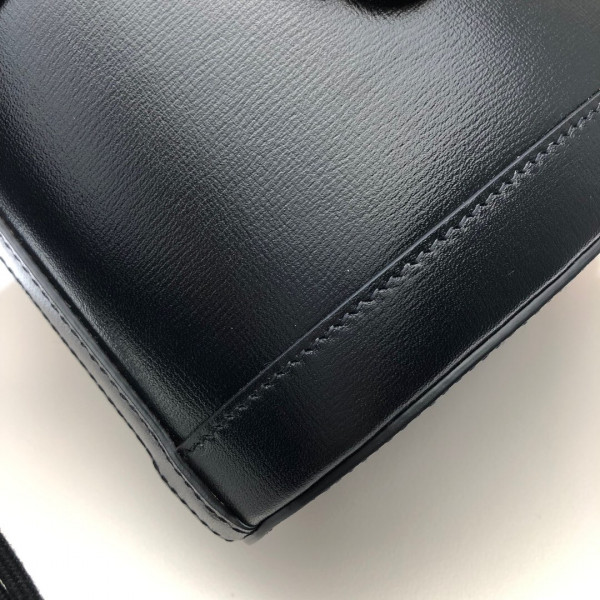 G*u*i 1955 horsebit bucket bag