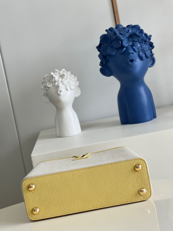 l**is V*t*n capucines bb