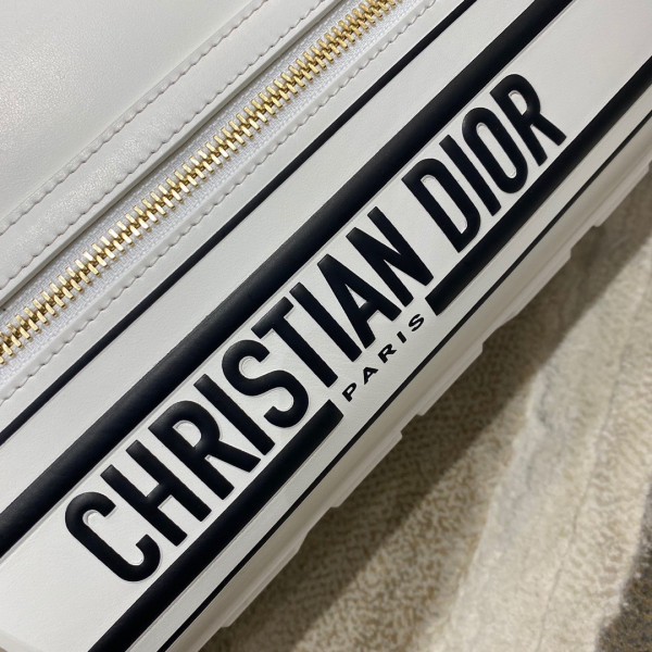 D*or medium vibe zip bowling bag