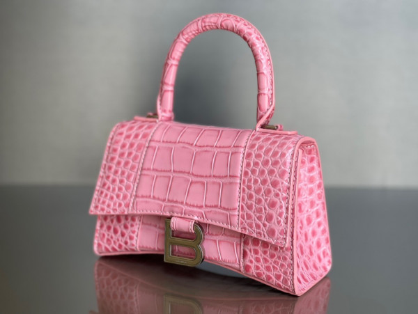 Ba*len*cia*ga hourglass