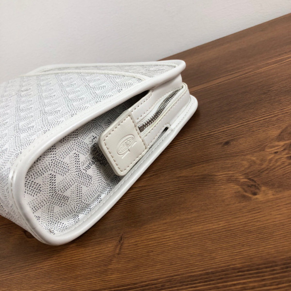 Go*ard toiletry bag