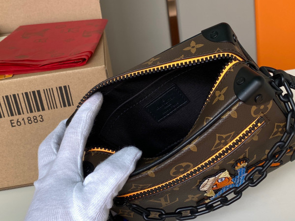 l**is V*t*n soft trunk