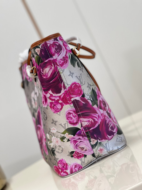 l**is V*t*n neverfull mm