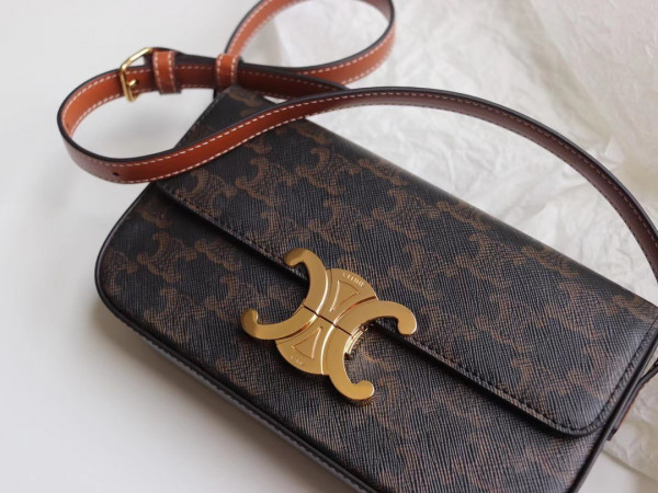 Ce**e triomphe shoulder bag