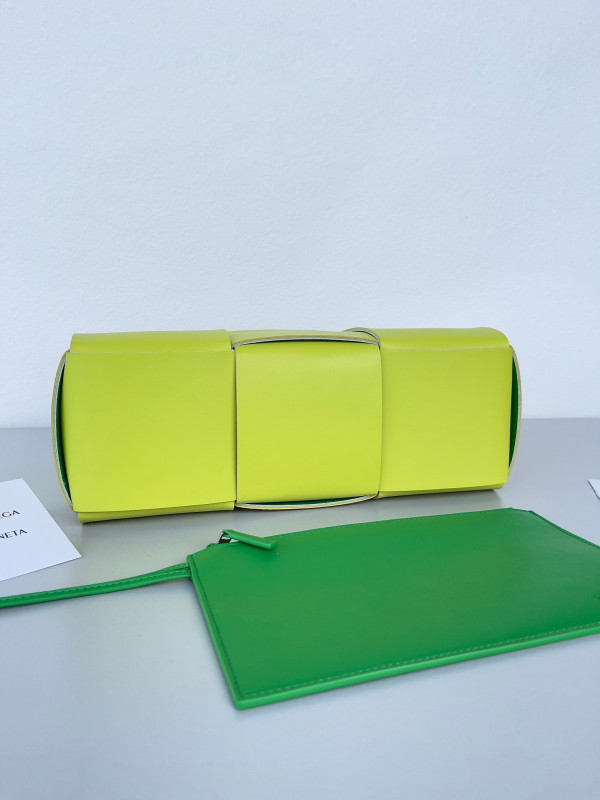 Bo*te*ga ve*ne*ta small arco tote bag