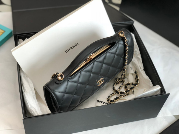 CL FLAP PHONE HOLDER WITH CHAIN