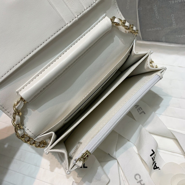 CL MINI WALLET ON CHAIN