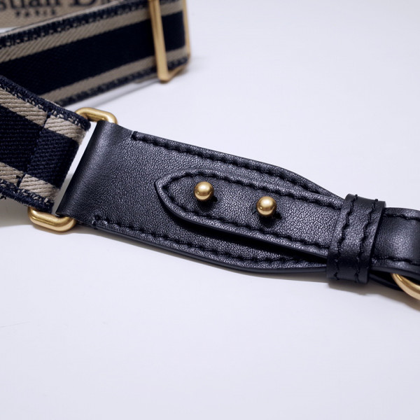 D*or adjustable shoulder strap