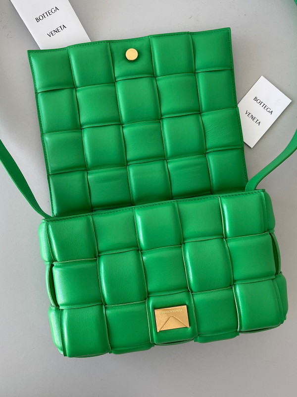 Bo*te*ga ve*ne*ta cassette