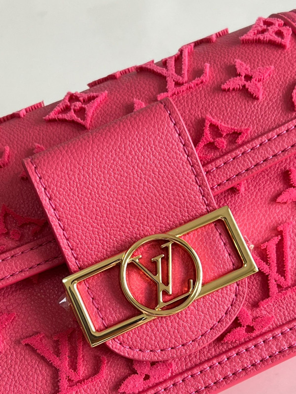 l**is V*t*n mini dauphine