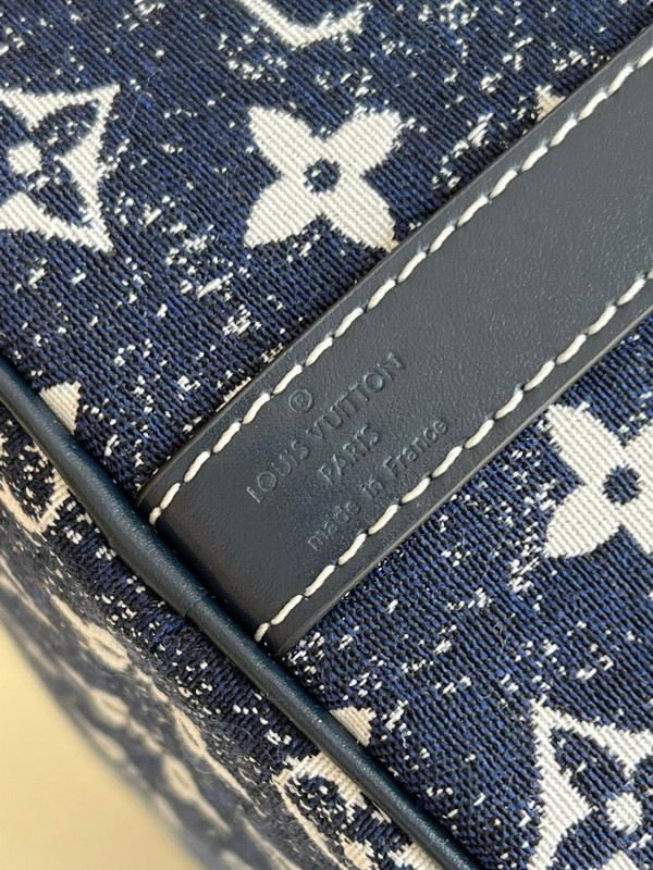 l**is V*t*n speedy bandouliÈre 25