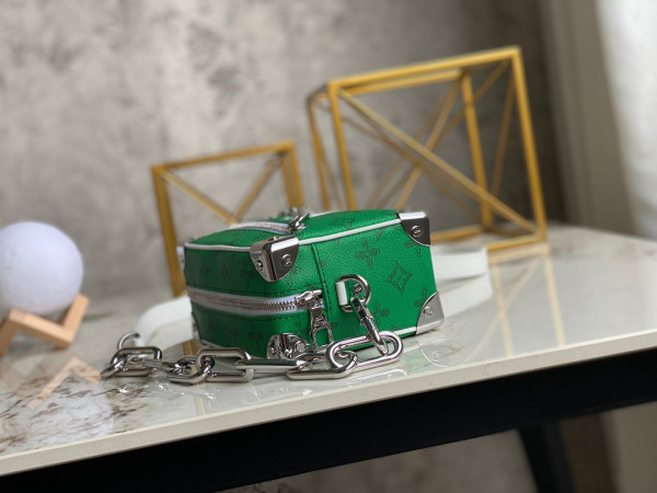 l**is V*t*n mini soft trunk