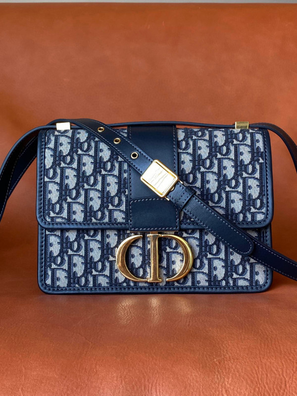 D*or oblique montaigne