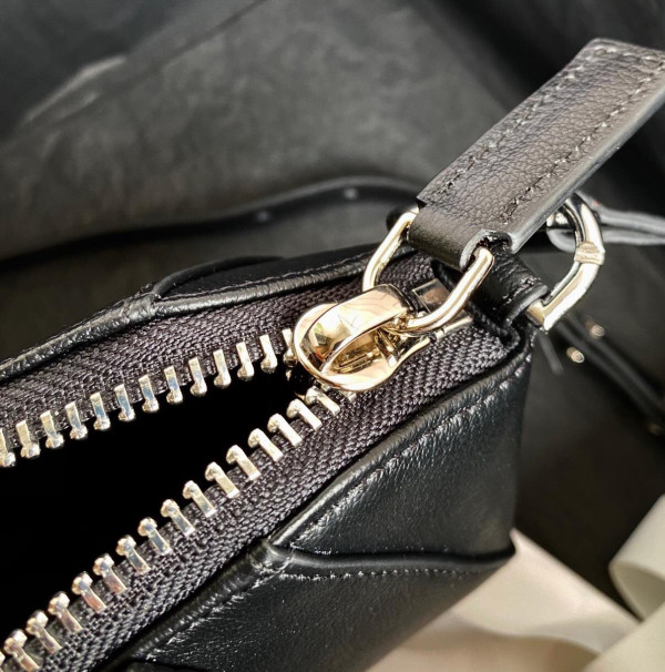 GIVENCHY NANO ANTIGONA