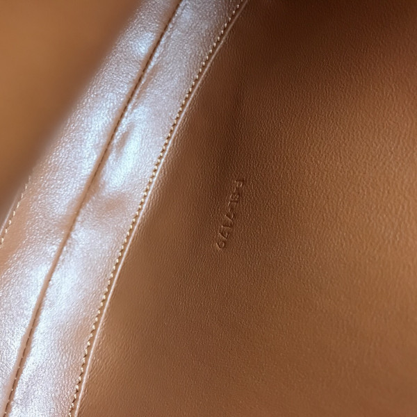 Ce**e besace 16 bag in satinated calfskin