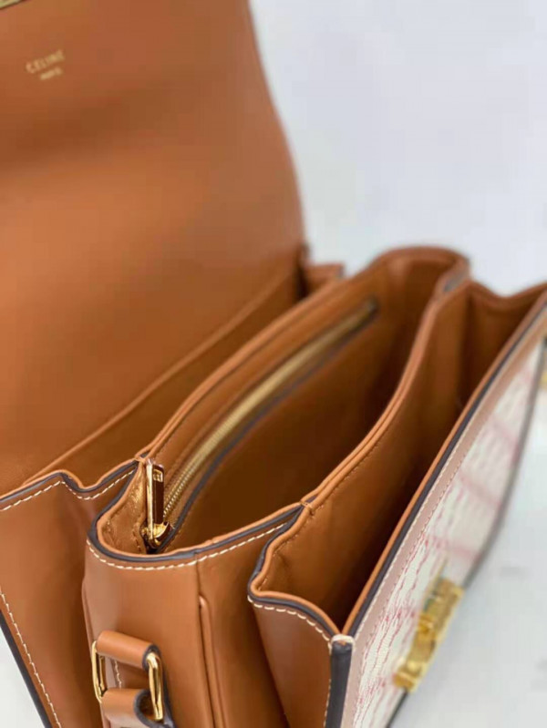 Ce**e medium triomphe bag