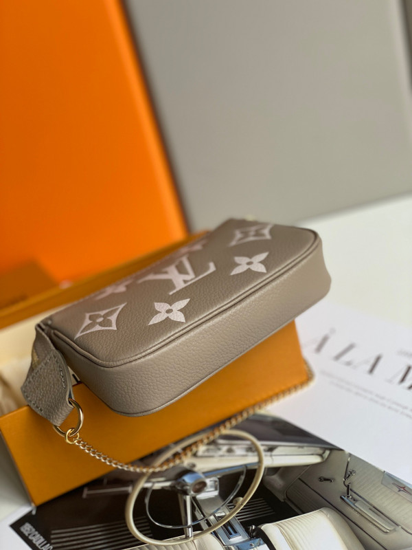 l**is V*t*n mini pochette accessoires