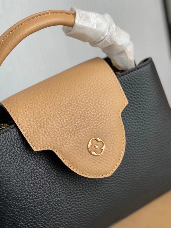 l**is V*t*n capucines bb