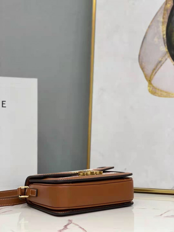 Ce**e teen triomphe bag