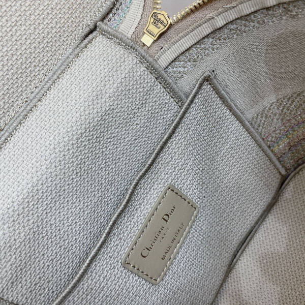 D*or vanity case-24-17-13.5cm