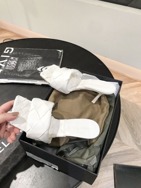 Bo*te*ga ve*ne*ta lido