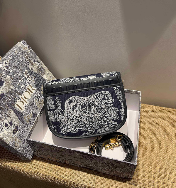 D*or bobby bag medium