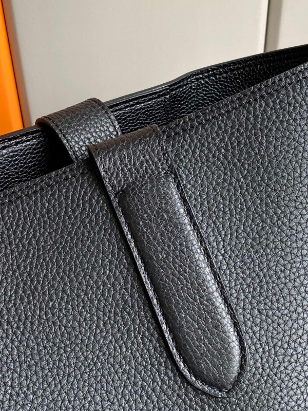 l**is V*t*n cabas voyage