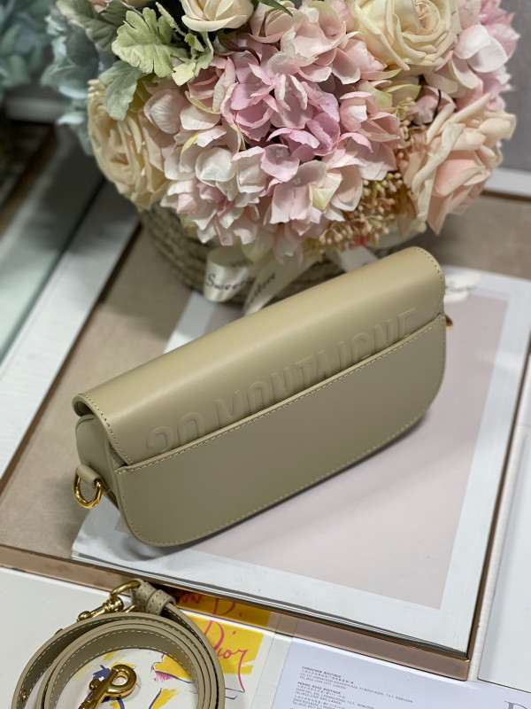 D*or bobby east-west bag