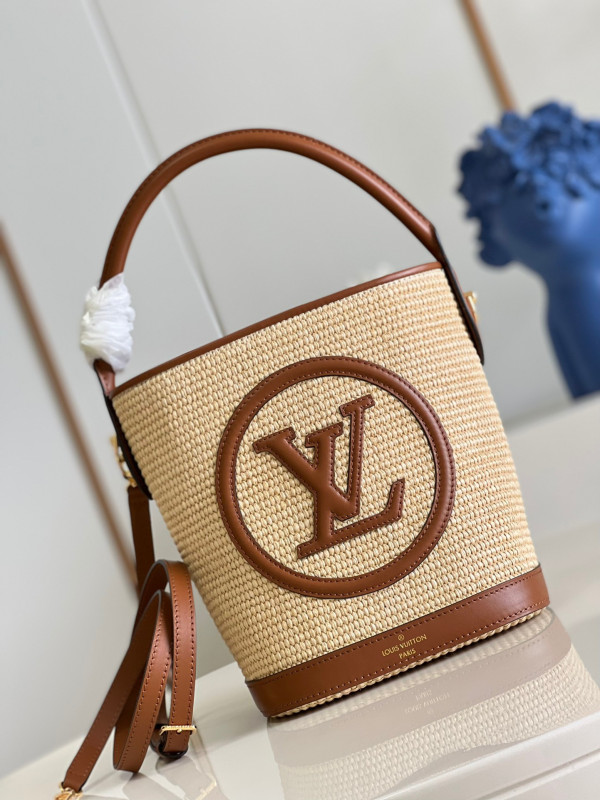 l**is V*t*n petit bucket