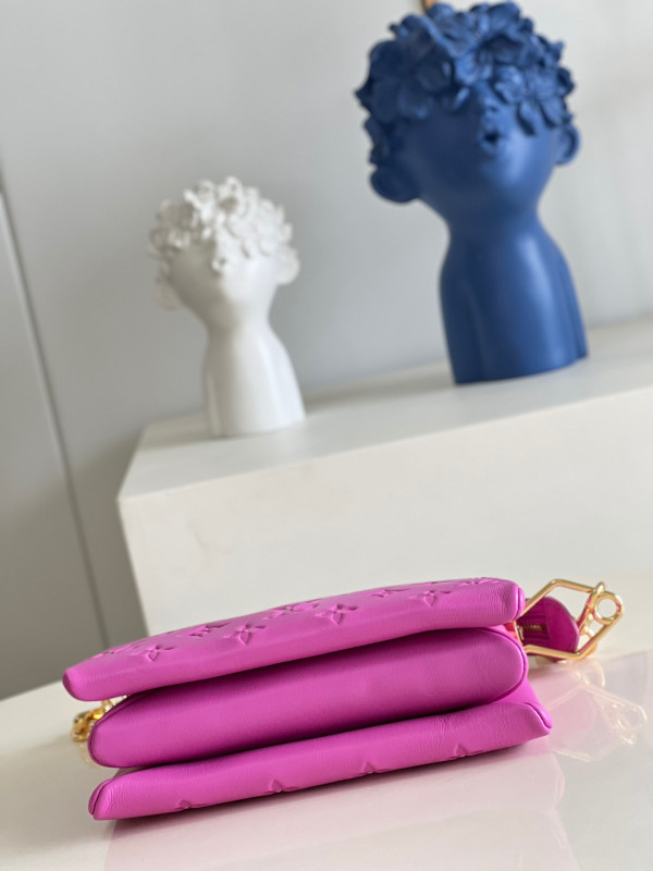 l**is V*t*n coussin bb